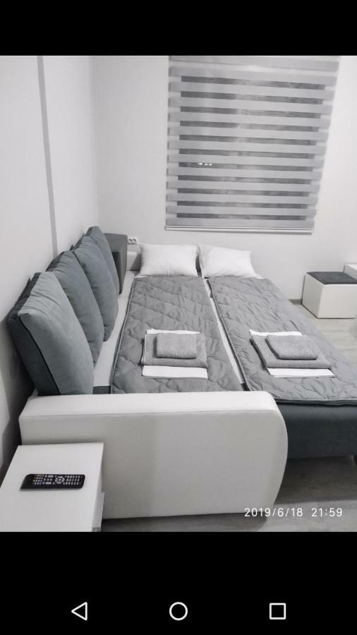 Apartmani Pinokio Nis Exterior photo