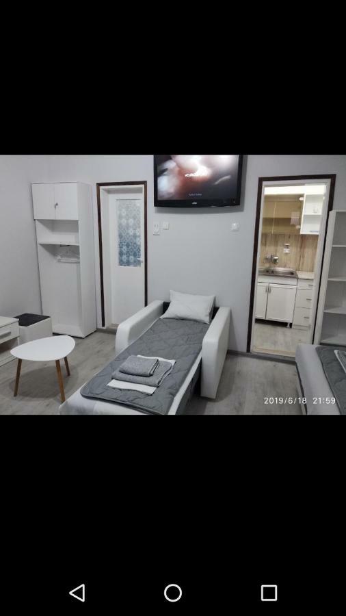 Apartmani Pinokio Nis Exterior photo